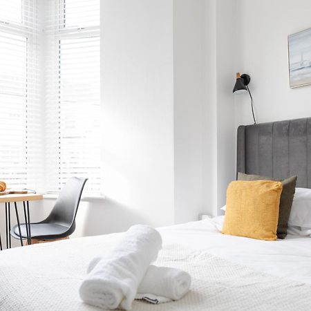 Bay City Studio Apartments Cardiff Luaran gambar