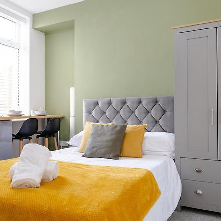 Bay City Studio Apartments Cardiff Luaran gambar