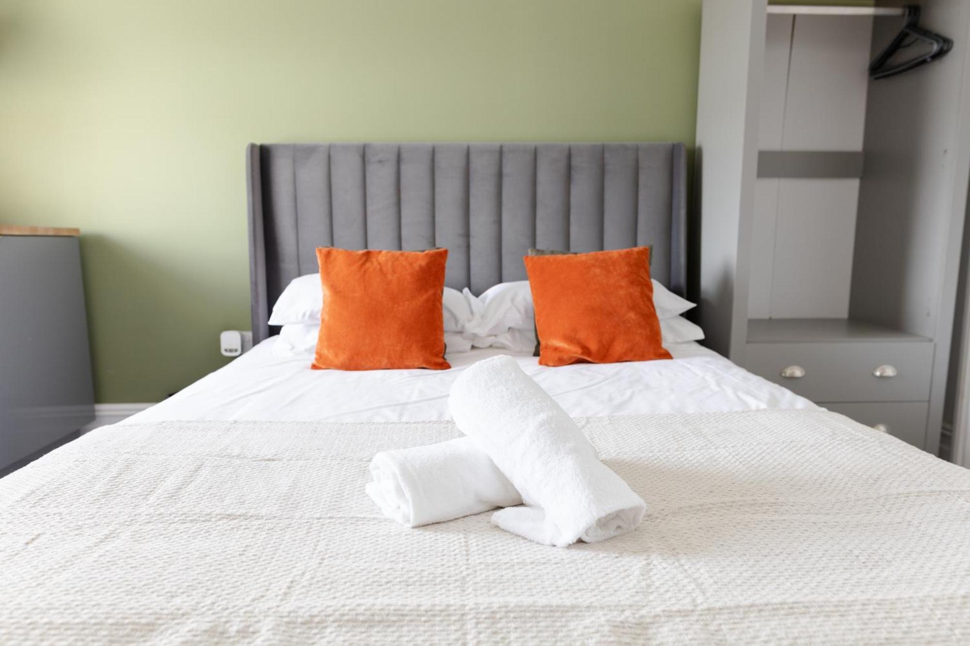 Bay City Studio Apartments Cardiff Luaran gambar