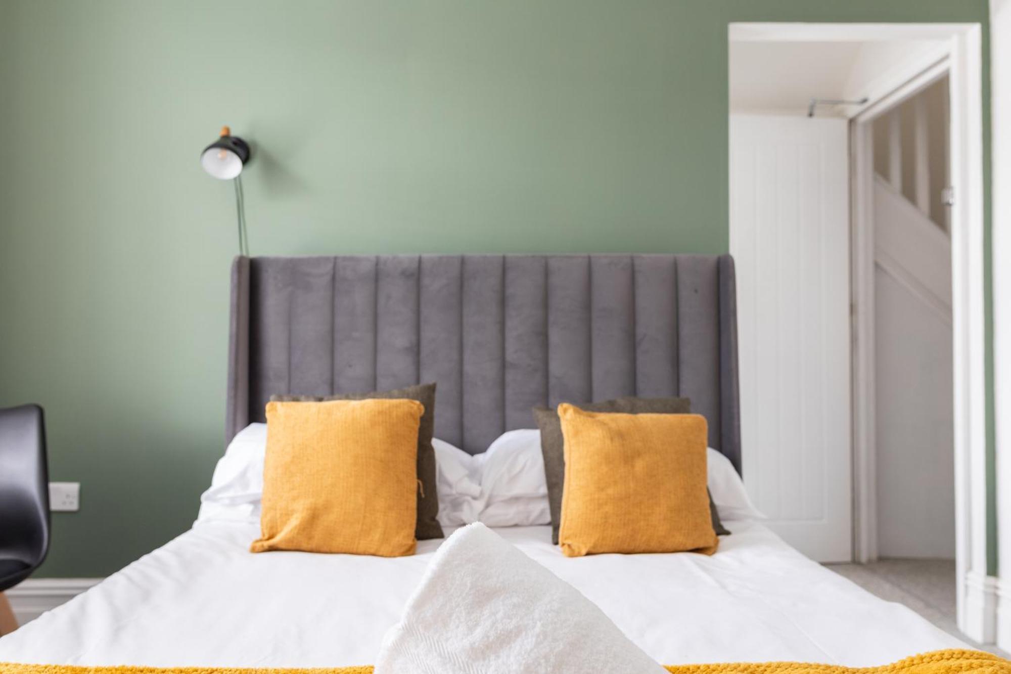 Bay City Studio Apartments Cardiff Luaran gambar