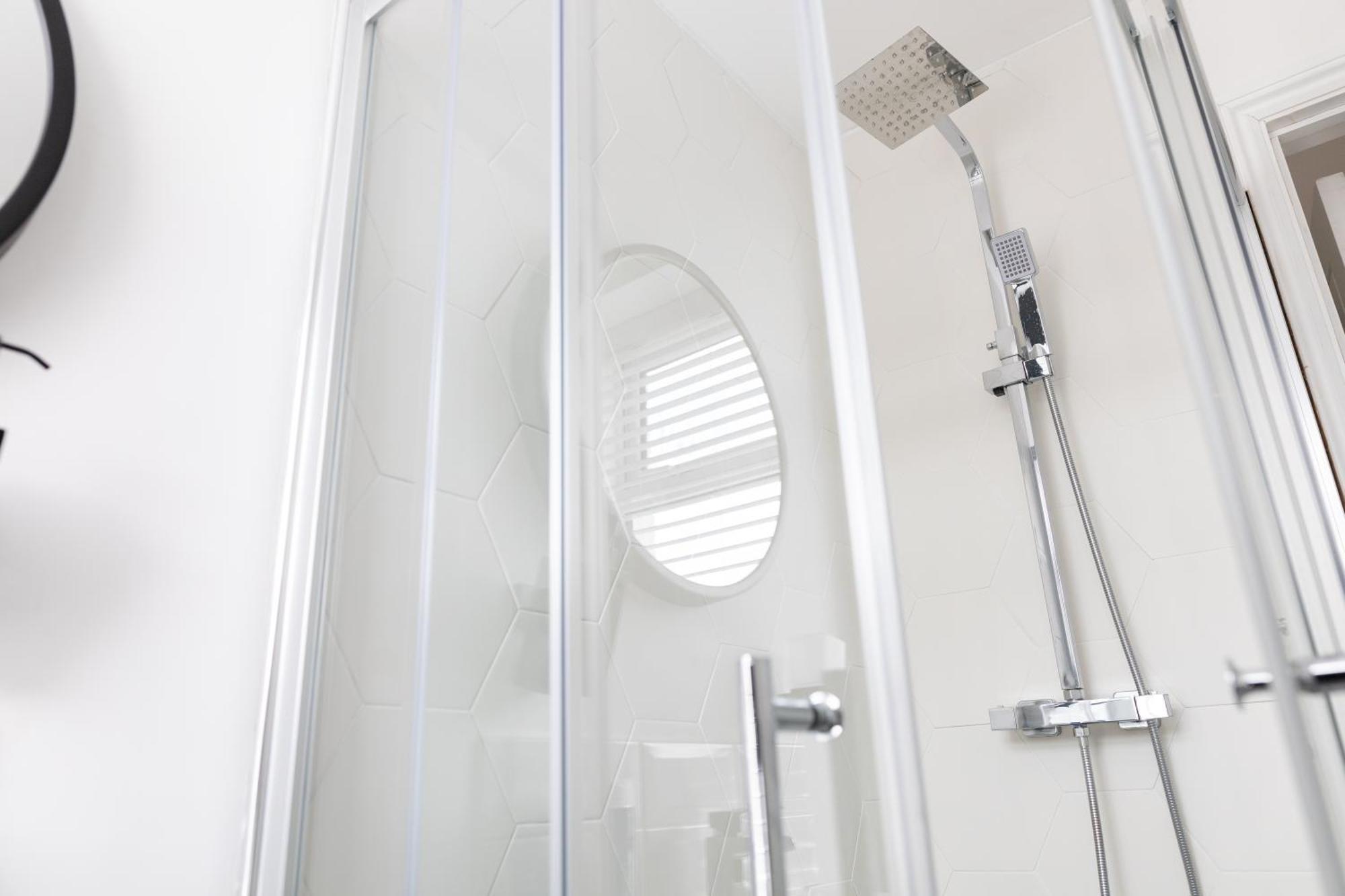 Bay City Studio Apartments Cardiff Luaran gambar