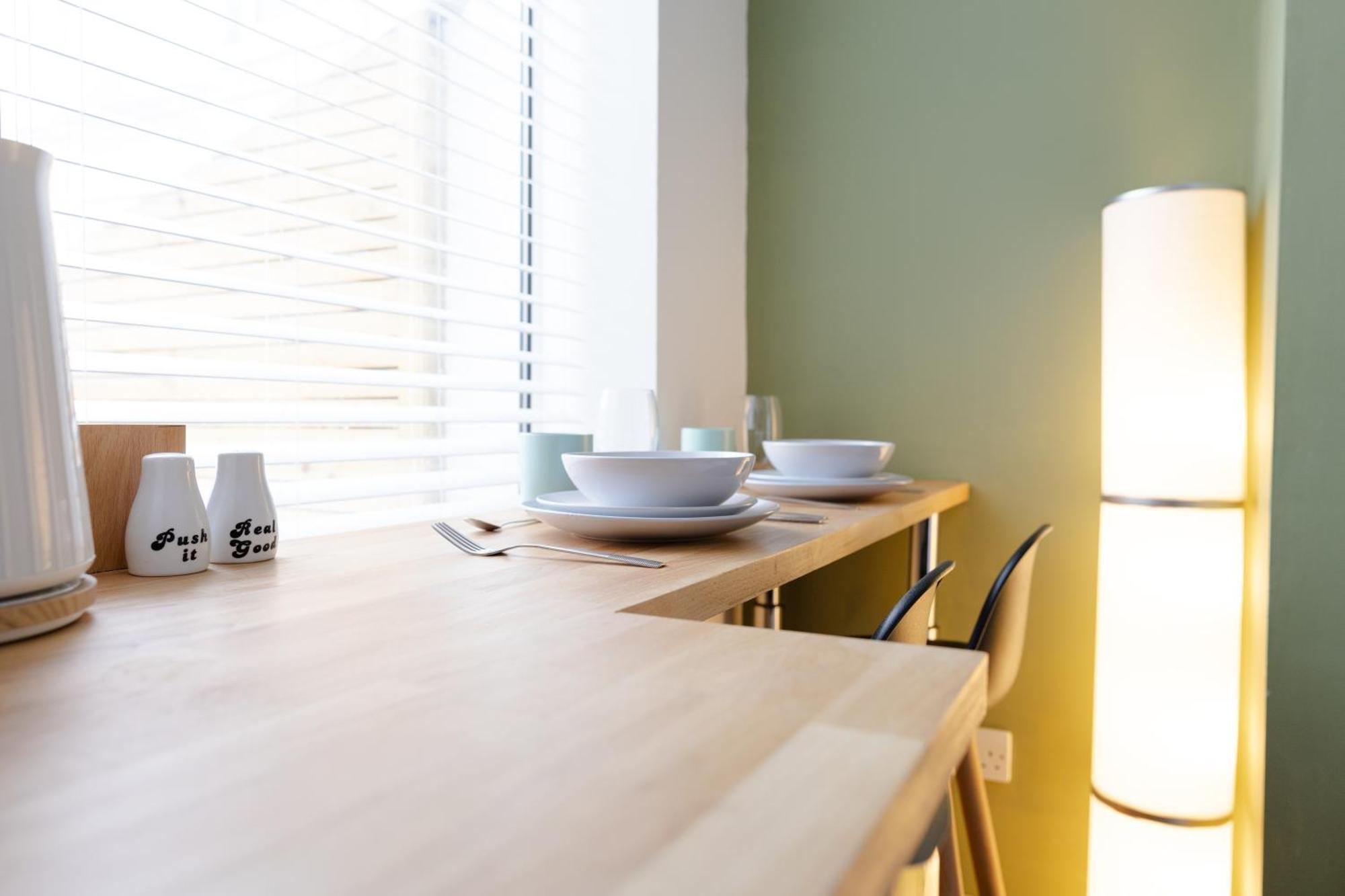 Bay City Studio Apartments Cardiff Luaran gambar