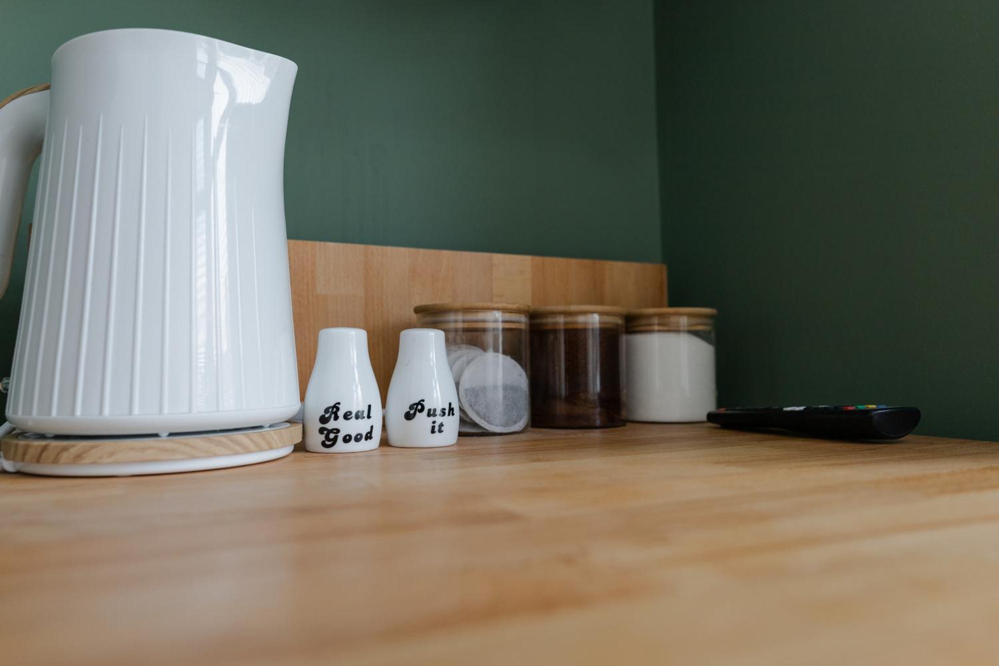 Bay City Studio Apartments Cardiff Luaran gambar