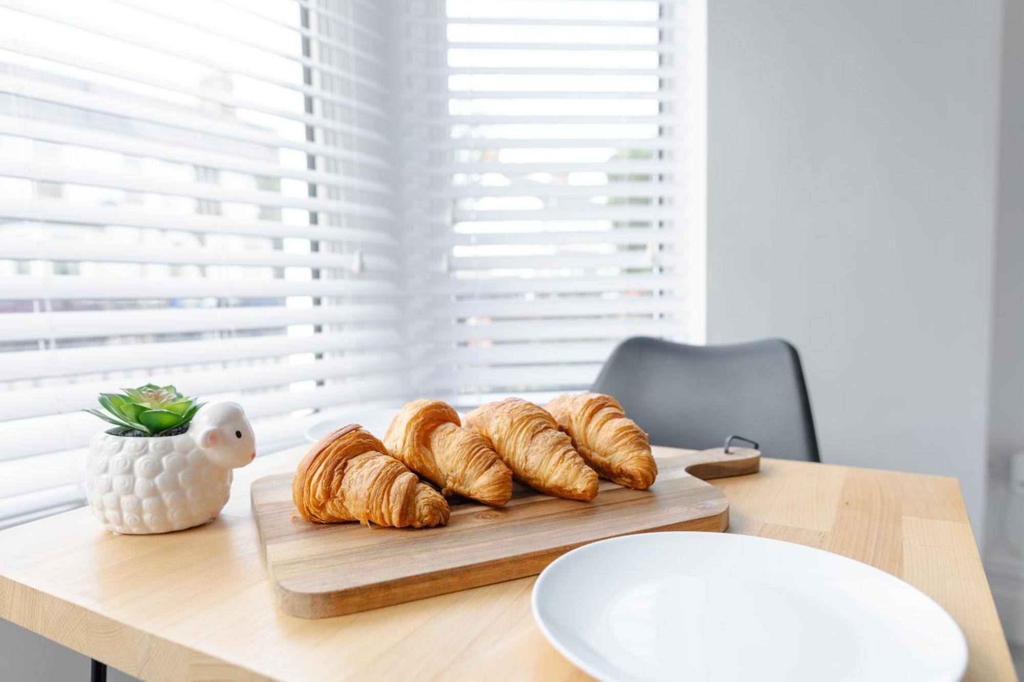 Bay City Studio Apartments Cardiff Luaran gambar
